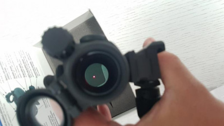 Vendo Aimpoit PRO, Patrol Rifle Optic, poco uso, prácticamente nuevo.
Precii 400€ mas gastos de envío, 10