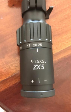 Se ofrece un magnifico visor MINOX ZX 5-25x50, con retícula iluminada con variación de intensidad, tubo 10
