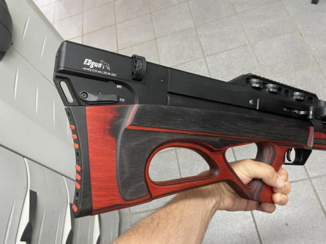 Por exceso de armas y por que ahora mismo estoy con otros hobbys voy a sacarme algunos de mis amores.
EDGUN 10