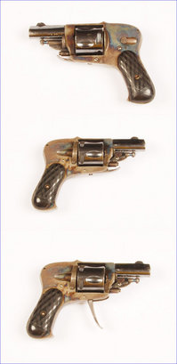 Pues al hilo de un compañero que pide que le ayuden a elegir un revolver y mi afición por ellos, se me 160