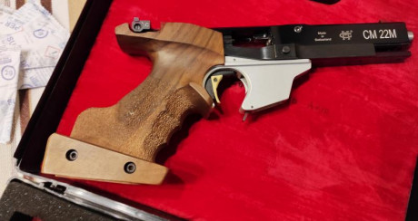 PISTOLA CAL.22LR MORINI CM22M
Utiliza alimentación de bala directa desde el cargador a recámara en lugar 01