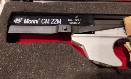 PISTOLA CAL.22LR MORINI CM22M
Utiliza alimentación de bala directa desde el cargador a recámara en lugar 20