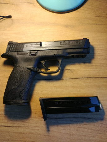Un compañero me pide que anuncie su pistola Smith & Wesson mp de 9mm parabellum, guiada en A, está 00