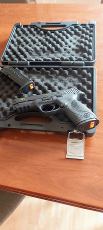 Un saludo un compañero del club me ha pedido que le ponga la venta estás armas 9 mm.
Su WhatsApp 629921598.
Interesados 01
