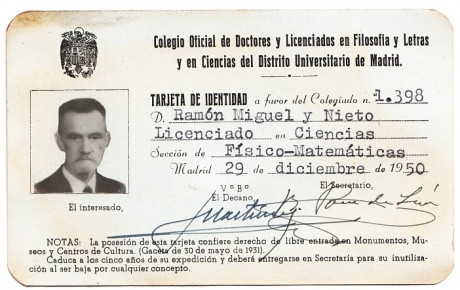  EN RECUERDO Y HOMENAJE A LOS QUE YA NO ESTÁN. 

Si pones en  GOOGLE    PASAPORTES EN LA MEMORIA   da 60