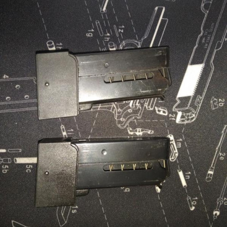 Muy buenas compis. 
Vendo dos cargadores del .32WC para la PARDINI HP.
El precio serían 70€, con portes 01