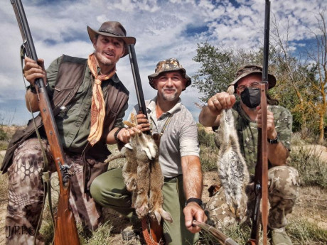  Amigos, viendo que hay interés general en la práctica de la caza con armas de avancarga, abrimos este 140