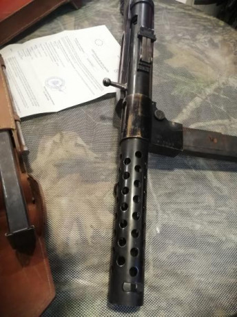Arma magnificamente conservada,posiblemente única en España,con certificado BOPE actual y dos bolsas rígidas 11