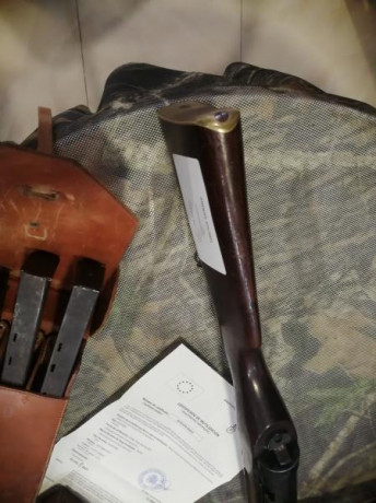 Arma magnificamente conservada,posiblemente única en España,con certificado BOPE actual y dos bolsas rígidas 10