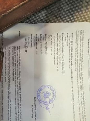 Arma magnificamente conservada,posiblemente única en España,con certificado BOPE actual y dos bolsas rígidas 22