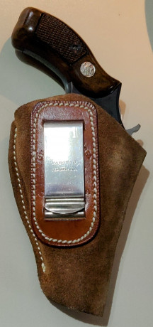 Marca Llama. 38 spc. 2". Piccolo. 
Guiado en B.
Cuidado y en perfectas condiciones de uso. 
Se adjuntan 10