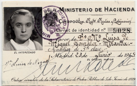  EN RECUERDO Y HOMENAJE A LOS QUE YA NO ESTÁN. 

Si pones en  GOOGLE   PASAPORTES EN LA MEMORIA  da igual 30