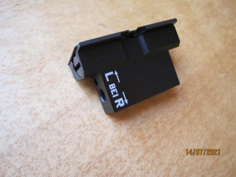 Se venden varios accesorios para pistola de aire STEYR (los precios son sin portes).
-Empuñadura Steyr 20