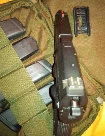 Buenas!
Un amigo pone a la venta esta pistola, viene con 5 cargadores, miras de fibra, cañón roscado, 01