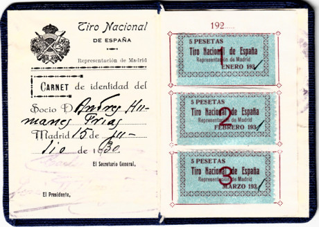  EN RECUERDO Y HOMENAJE A LOS QUE YA NO ESTÁN. 

Si pones en  GOOGLE    PASAPORTES EN LA MEMORIA   da 121