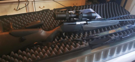 Hola, vendo rifle guiado con la guía De
Browning Bar MK3 Composite (sintético) en calibre 300 WM en colores 12