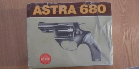vendo caja astra 680 para revolver, 20 euros envio incluido a peninsula.

Saludos. 01