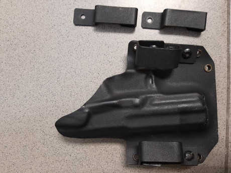 Buenas a todos,
Vendo funda exterior de kydex de calidad,  fabricada en USA, para pistola HK USP COMPACT. 02