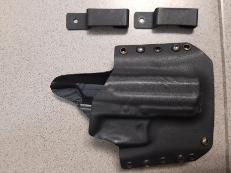 Buenas a todos,
Vendo funda exterior de kydex de calidad,  fabricada en USA, para pistola HK USP COMPACT. 01