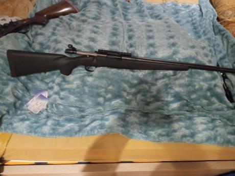 Se vende Marlin modelo XV7H con cañón pesado y carril tipo picantiny-weaver. Muy pocos tiros. Se vende 02