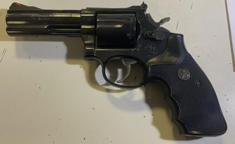 Vendo Revólver Smith & Wesson.
Mod: 586-3
Cal.357 Mg
Cañón de 4”
En muy buen estado y funcionando 00