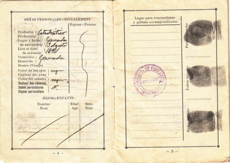  EN RECUERDO Y HOMENAJE A LOS QUE YA NO ESTÁN. 

Si pones en  GOOGLE    PASAPORTES EN LA MEMORIA   da 132