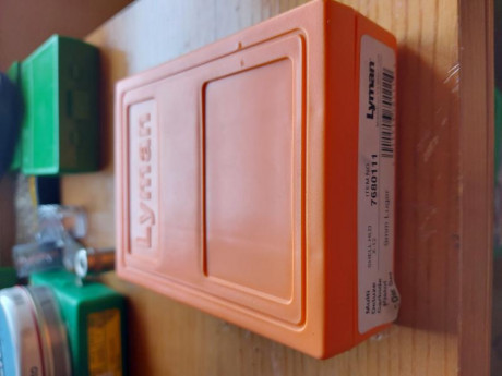 Muy buenas,

Pongo a la venta un juego de dies Lyman multo deluxe carbide. 

Tienen poco uso, ya que los 01