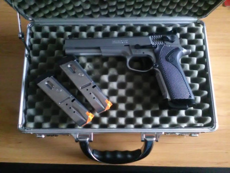 Vendo Smith & Wesson 5906 PPC-9 de 6".

A estas alturas creo que poco se puede contar acerca 20
