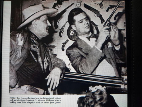 Publicado en la revista GUNS en 1956. Este caballero de Oklahoma comenzó a comprar armas en la década 00