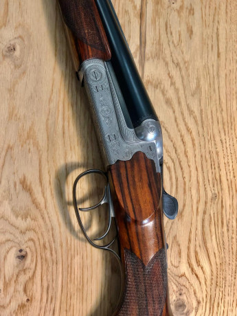 Vendo rifle express Franz Sodia.
Apenas usado.
Perfecto de maderas, pavón y aceros.
Cartucho 375 H&H
Está 00