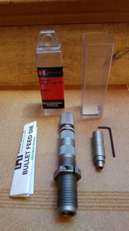 En venta este colocador de puntas de la prestigiosa marca Hornady, nuevo a estrenar. Abierto para hacer 00