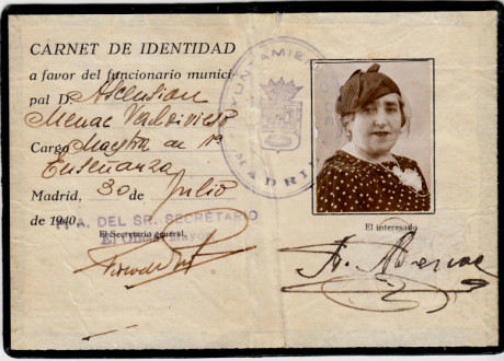  EN RECUERDO Y HOMENAJE A LOS QUE YA NO ESTÁN. 

Si pones en  GOOGLE    PASAPORTES EN LA MEMORIA   da 12