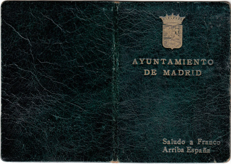  EN RECUERDO Y HOMENAJE A LOS QUE YA NO ESTÁN. 

Si pones en  GOOGLE    PASAPORTES EN LA MEMORIA   da 10