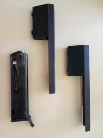 Vendo Unique DES/32-U con bastante piecerío, cuatro cargadores, tres contrapesos, repuestos, cazavainas, 42