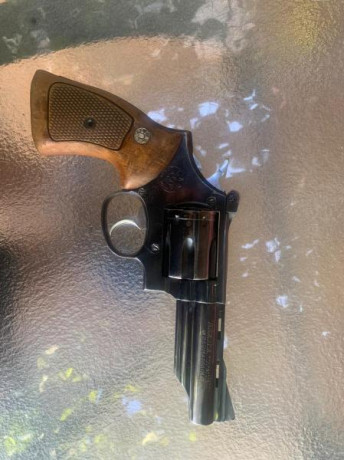 Llama comanche, en perfecto estado.
Casi de colección.
100€+ envío 02