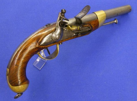 Voy a colocar unas fotos de un arma larga alemana de llave de mecha del siglo XVI. 161