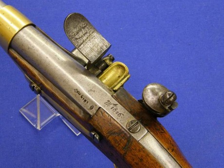 Voy a colocar unas fotos de un arma larga alemana de llave de mecha del siglo XVI. 172