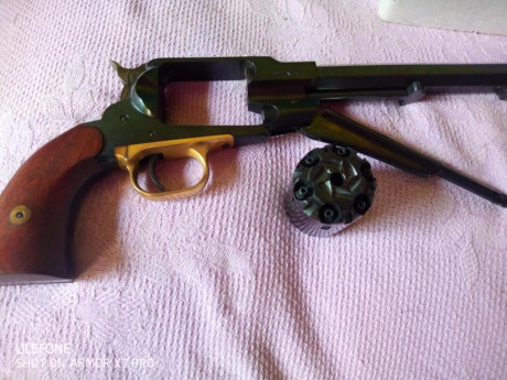Vendo un revólver de la marca Pietta del calibre 44 con un sólo uso.
Lo compré, probé y vi que casi no 172