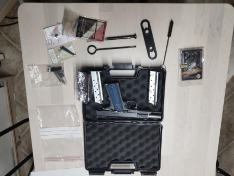 =VENDIDA=
Vendo pistola Sti Trojan de 9 mm, es del año 2015 o 2016, comprada a un compañero del foro.
Tiene 22