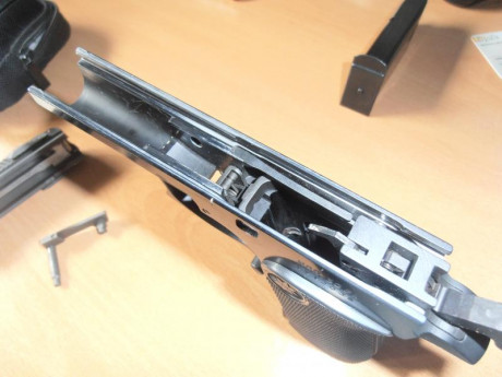 Hola a todos!!

Vendo pistola Star 30 PK en su caja original con su manual y sus utensilios de limpieza.
Los 22