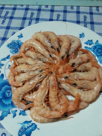 Hoy para comer acelgas hervidas y chuletón de vaca gallega vieja con seis semanas de maduración en cámara 91