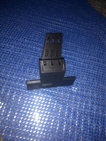 Vendo caza vainas para Walther gsp.
No hace falta desmontarlo para cargar, con ventana para ver si hay 02