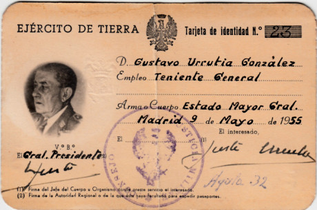  EN RECUERDO Y HOMENAJE A LOS QUE YA NO ESTÁN. 

Si pones en  GOOGLE   PASAPORTES EN LA MEMORIA  da igual 51