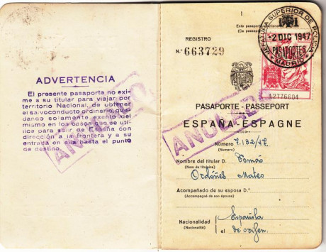  EN RECUERDO Y HOMENAJE A LOS QUE YA NO ESTÁN. 

Si pones en  GOOGLE    PASAPORTES EN LA MEMORIA   da 61