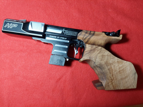 RESERVADA Un compañero del club vende una Pardini HP del calibre 32 por no usarla para Fuego Central. 01