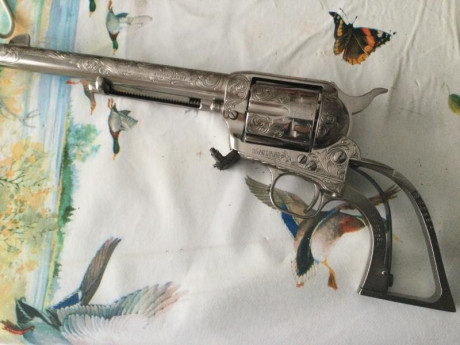 Hola compañeros, me ofrecen un rifle del 44-40 Winchester 1873 original.
Y me gustaria saber sobre que 140