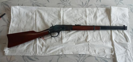 Vendo Uberti Mod. 1873 Carbine, Cal. 44-40, réplica del Winchester Mod. 1873, en estado nuevo, sin estrenar. 02