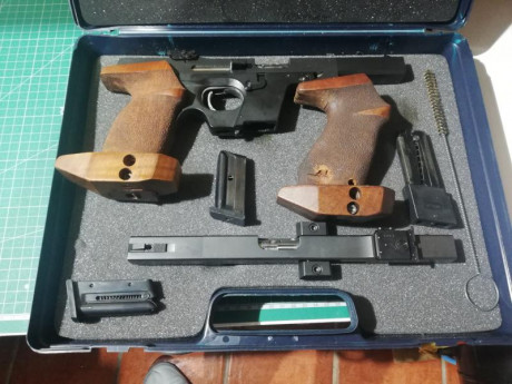 SE VENDE POR DEJAR AFICION 
WALTHER 22/32 
CACHA MORINI NUEVA PISTOLA EN MUY BUEN ESTADO
CONTACTAR POR 00