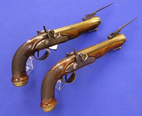 Voy a colocar unas fotos de un arma larga alemana de llave de mecha del siglo XVI. 21