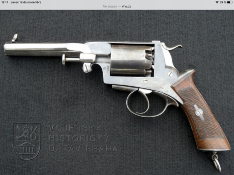 Acumulando ya un par de decadas tirando con revolveres tipo Colt y Remington de avancarga, y quedando 50